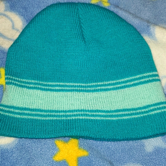 2/$7 ❄️ Deep aqua striped beanie ☃️ - Picture 1 of 5